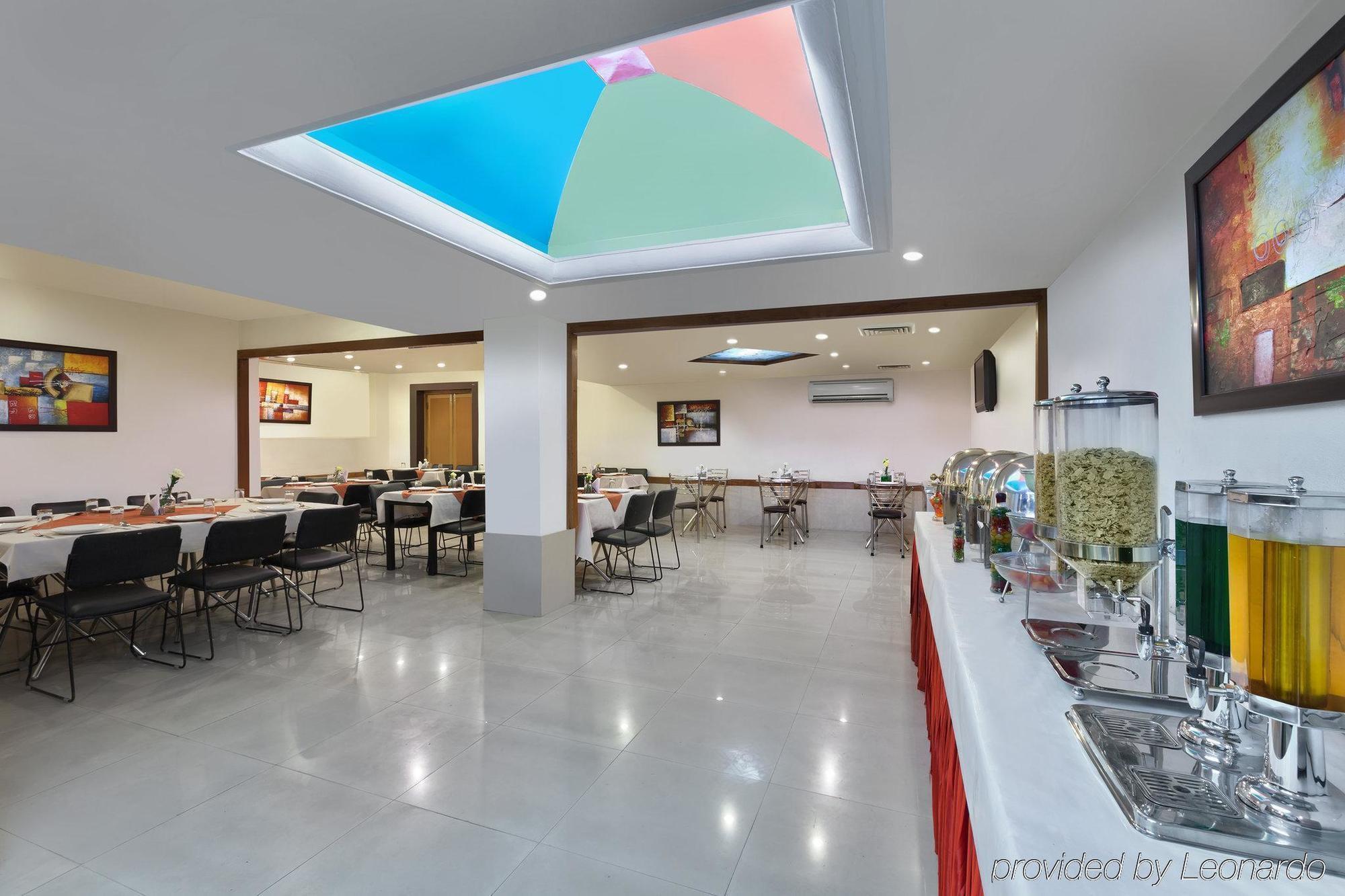 Regale Inn New Delhi Exterior photo